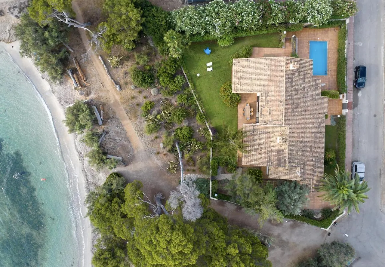 Villa Es Pinaro - Beach Front location